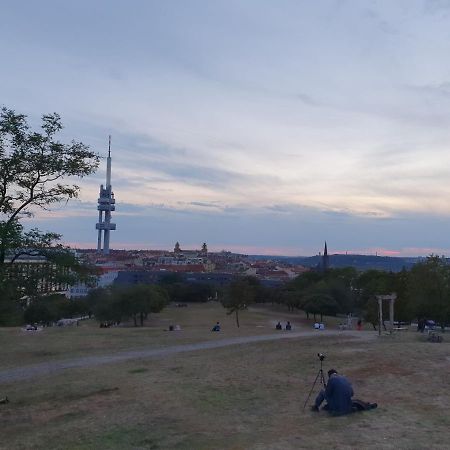 Enjoy in Garden Appartement Praag Buitenkant foto