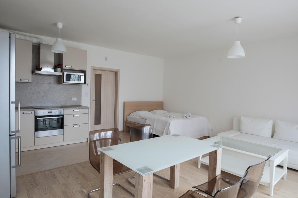 Enjoy in Garden Appartement Praag Buitenkant foto