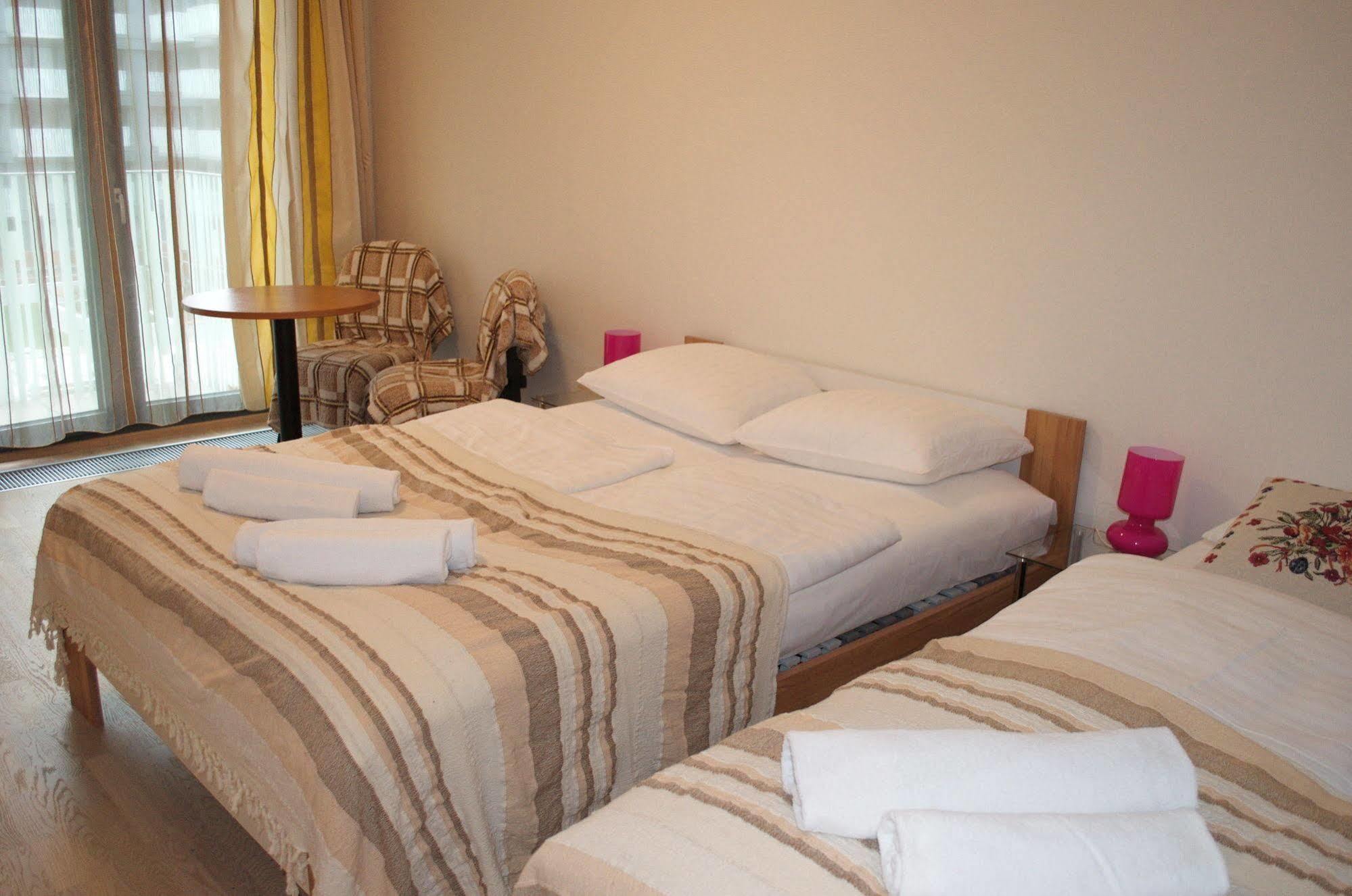 Enjoy in Garden Appartement Praag Buitenkant foto